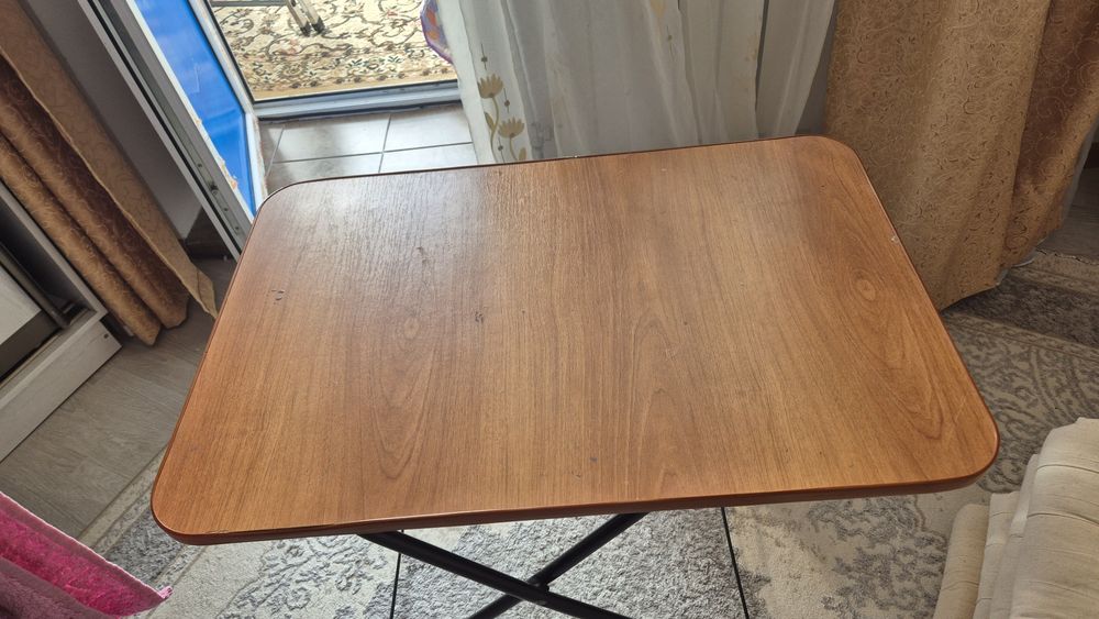 Продается Детский Стол.