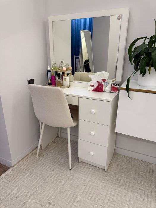 Туалетный столик