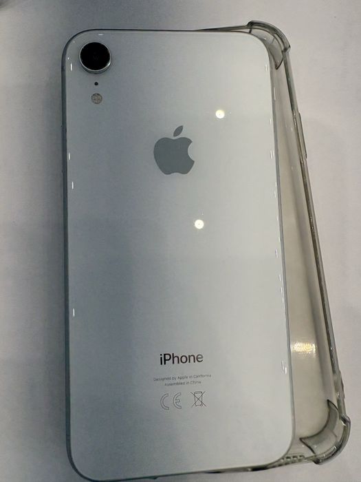 Белый Iphone XR