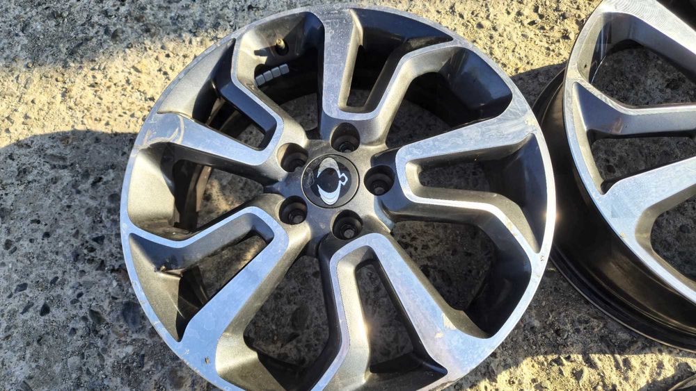 Джанти Ssangyong tivoli