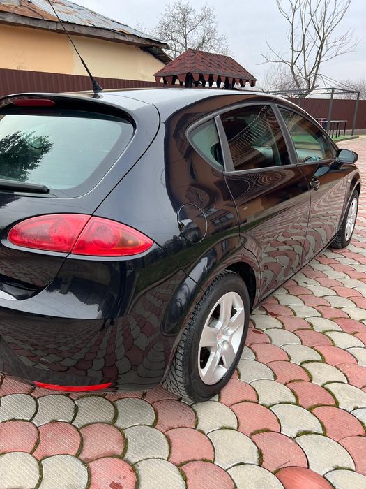 Vand Seat Leon 1.9 tdi  105 cp impecabil