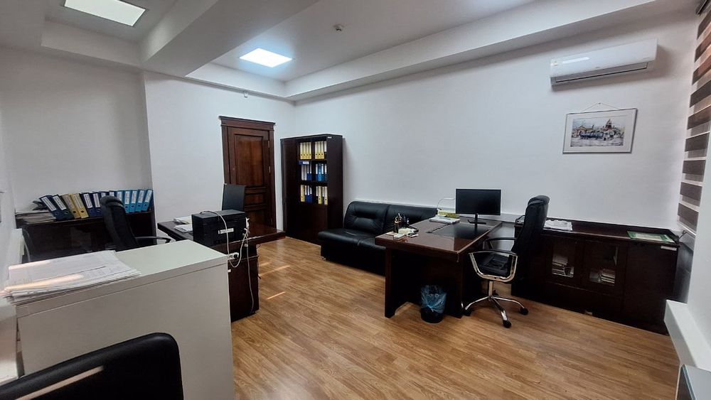 Офис с мебелью  на мирабаде ( Тараса Шевченко)