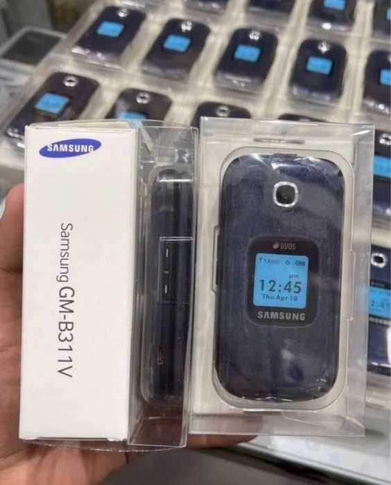 Nokia 3310,  Knopichniy  arzon tella sotuvda mavjud. Kafolat.