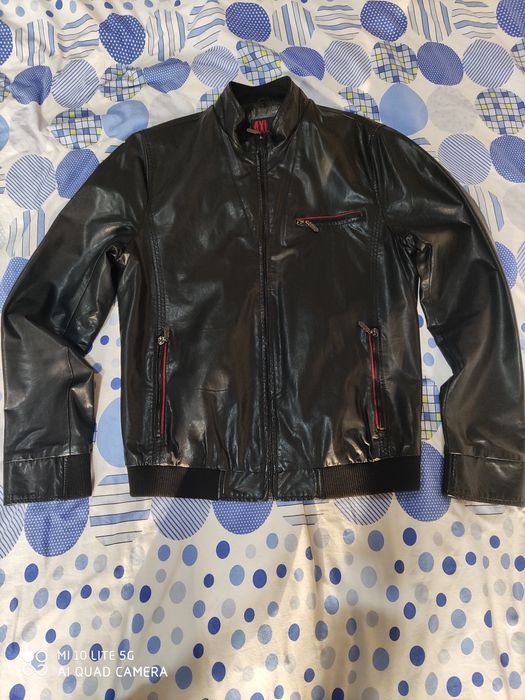 Продам куртку (весна осень)