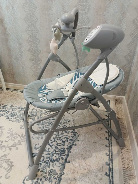 Продам шезлонг для малышей