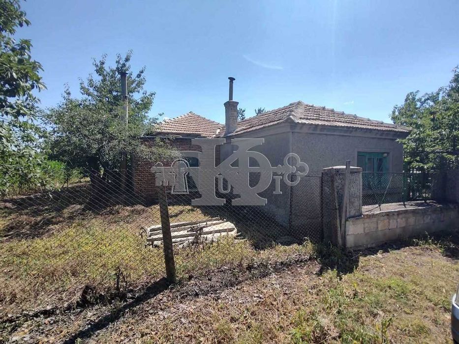 Продава се Къща в с. Караманите, Област Варна - 100 кв.м за 390 €/кв.м - Снимка #1