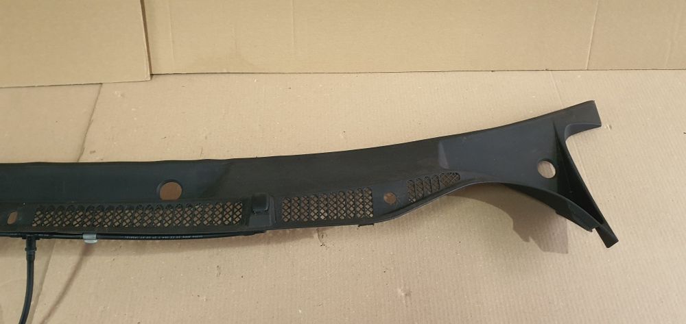 Grila parbriz stergatoare skoda fabia 1