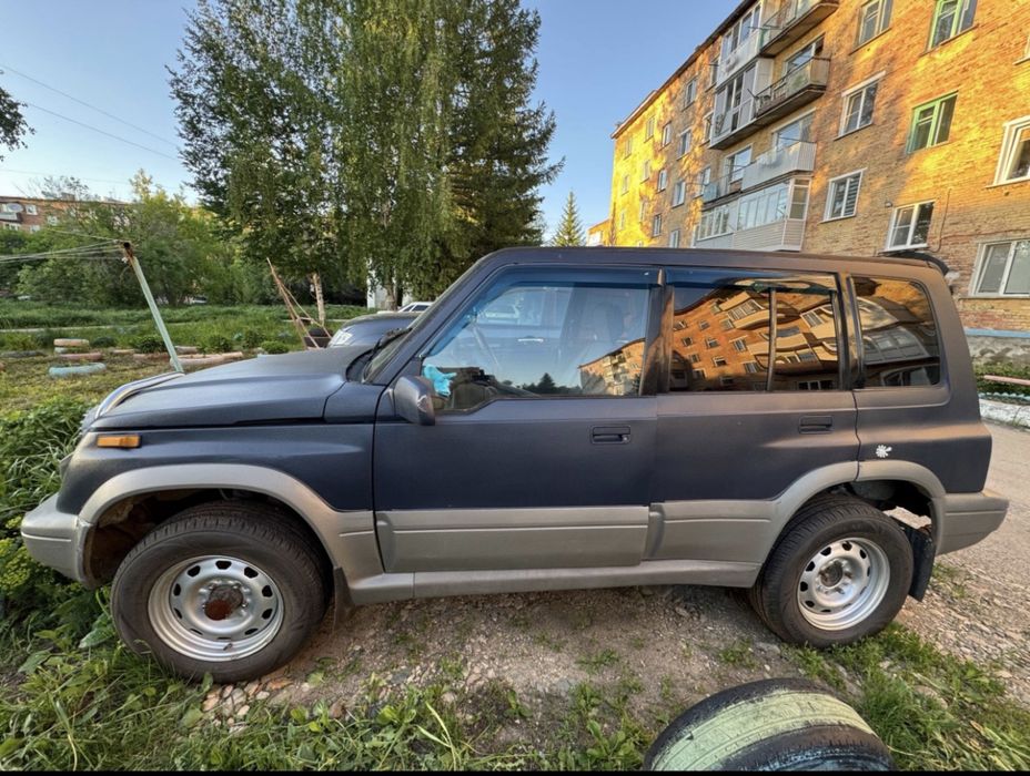 Продам машину Suzuki Escudo