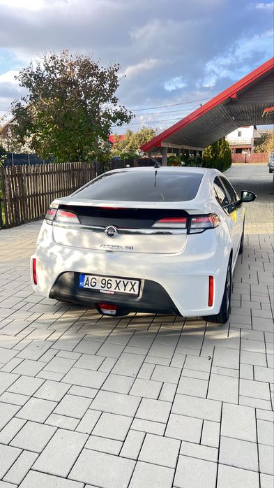De vanzare,super oferta doua masini la pret de una,Opel Ampera Hibrid