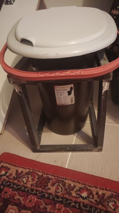 Туалет ведро с подставкой