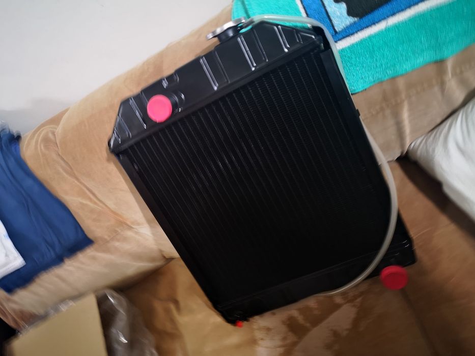 Radiator tractor ford 2000 3000 5000 pe original ford dexta și super d