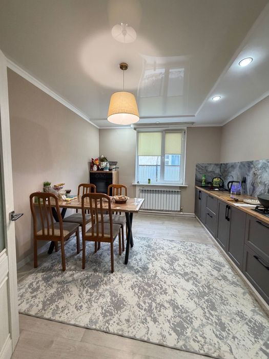 Продается дом с магазином.