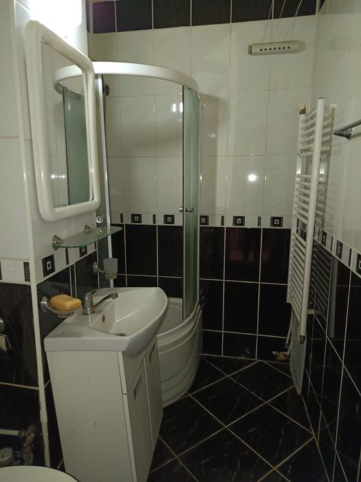 Garsoniera de vânzare!