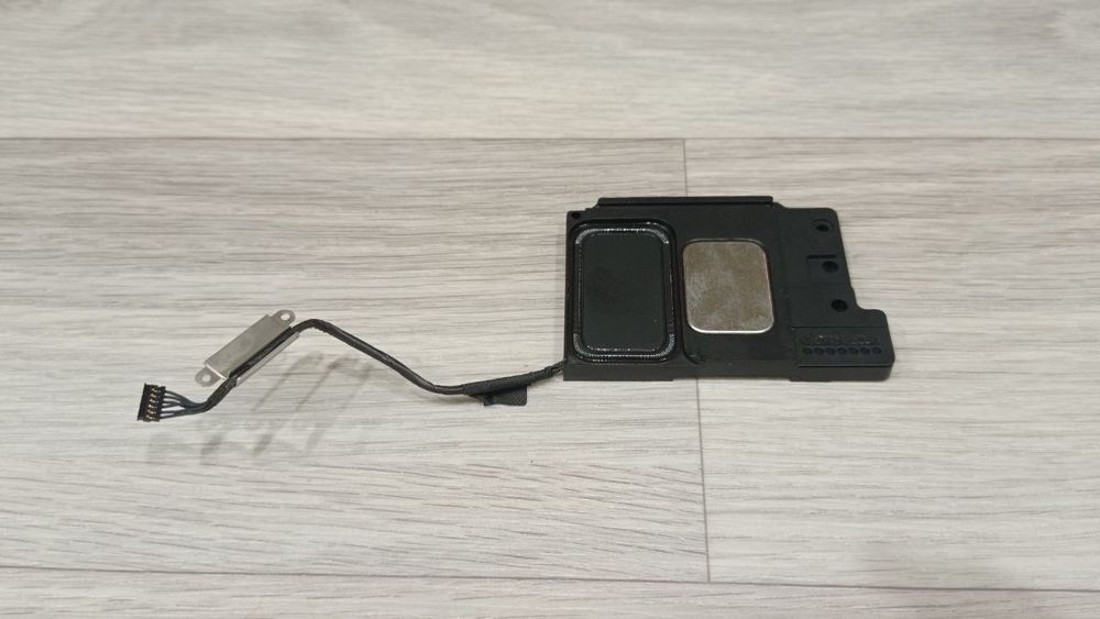 Динамики Apple iMac A2438 24" 2021