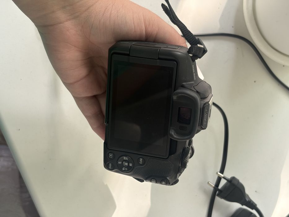 Canon EOS R50 15-45mm