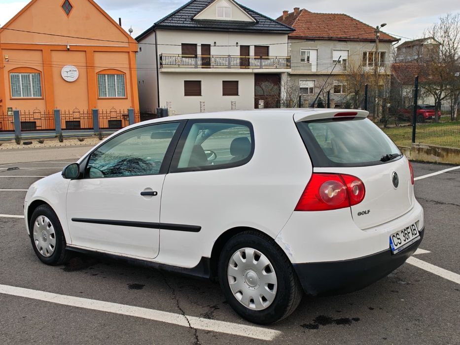 Vand Golf 5 1.4 benzină!