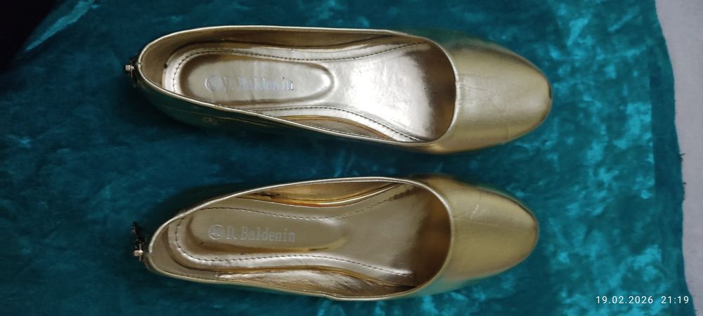 Обувь, вещи не дорого!!!