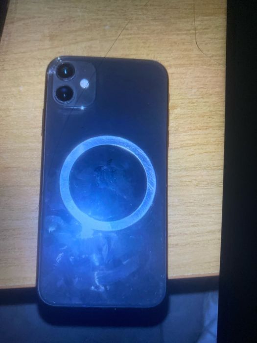 Iphone 11 срочноо!!!