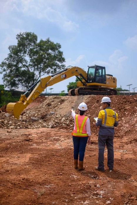 Занжирли экскаватор 320 GX, Гусеничный экскаватор CAT 320GX