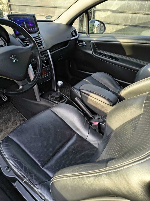 Peugeot 207 – 1.6 benzină, 2009 • Piele • Încălzire scaune • ITP 2027