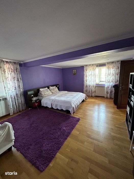 Se vinde casă cu priveliște spectaculoasă spre Orașul Suceava