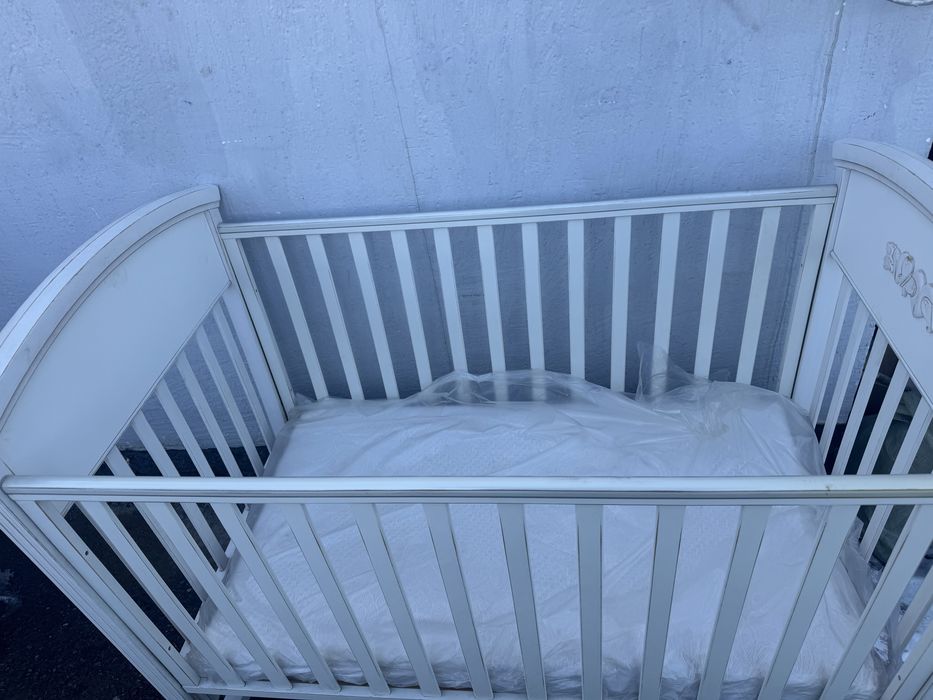 Продам манежку в хороше состоянии