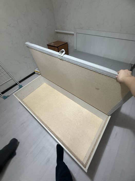 Продам кровать бу