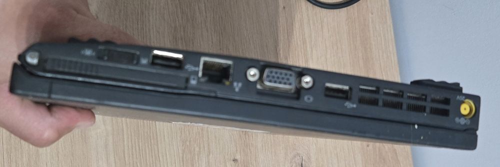 Laptop Lenovo x200s funtional dar cu lipsuri