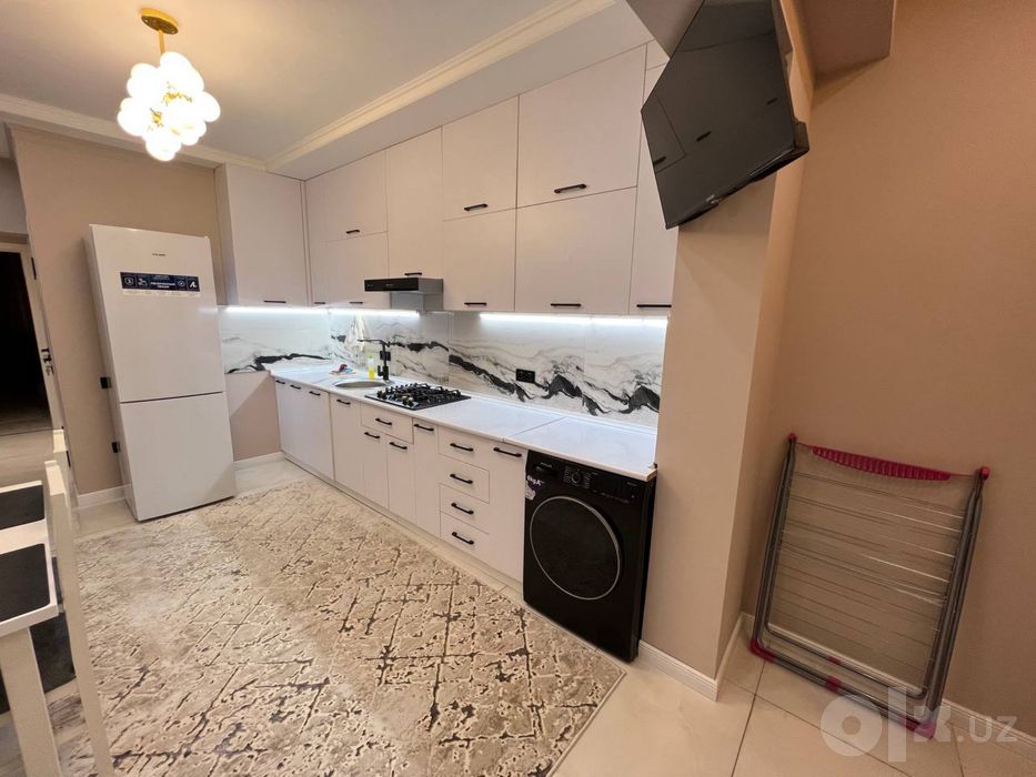 Сдается офис, можно переделать под квартиру и цена будет 1200$