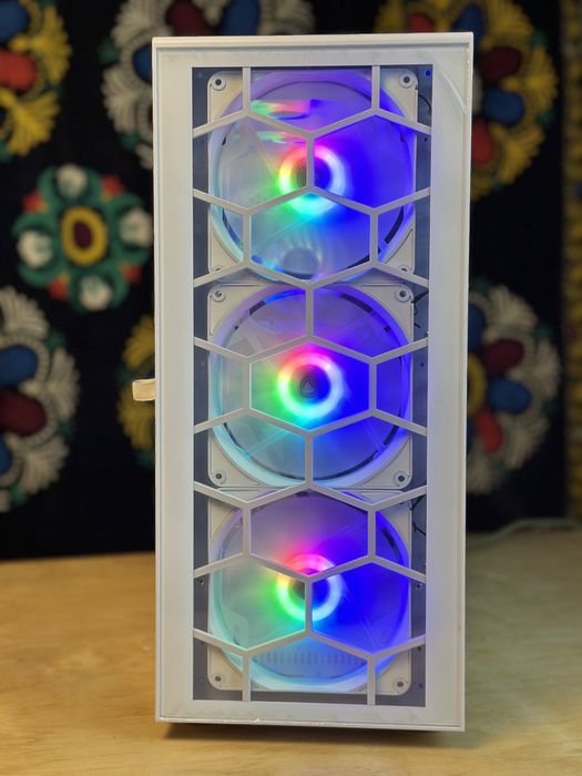 Srochno Super Narxda kuchli igrovoy kompyuter, 12-Gen, RX 5700XT