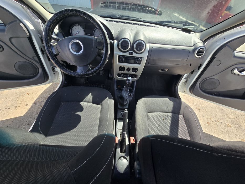 DACIA Logan 2012
