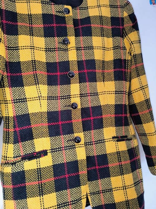 De vânzare paltonaș și geaca