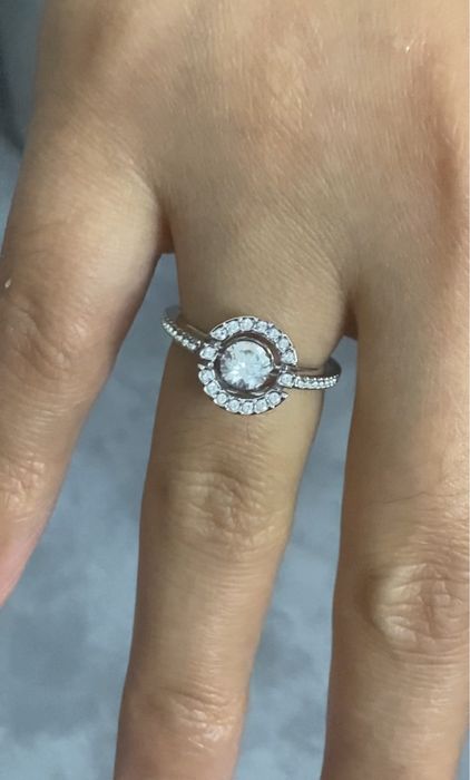 кольцо swarovski