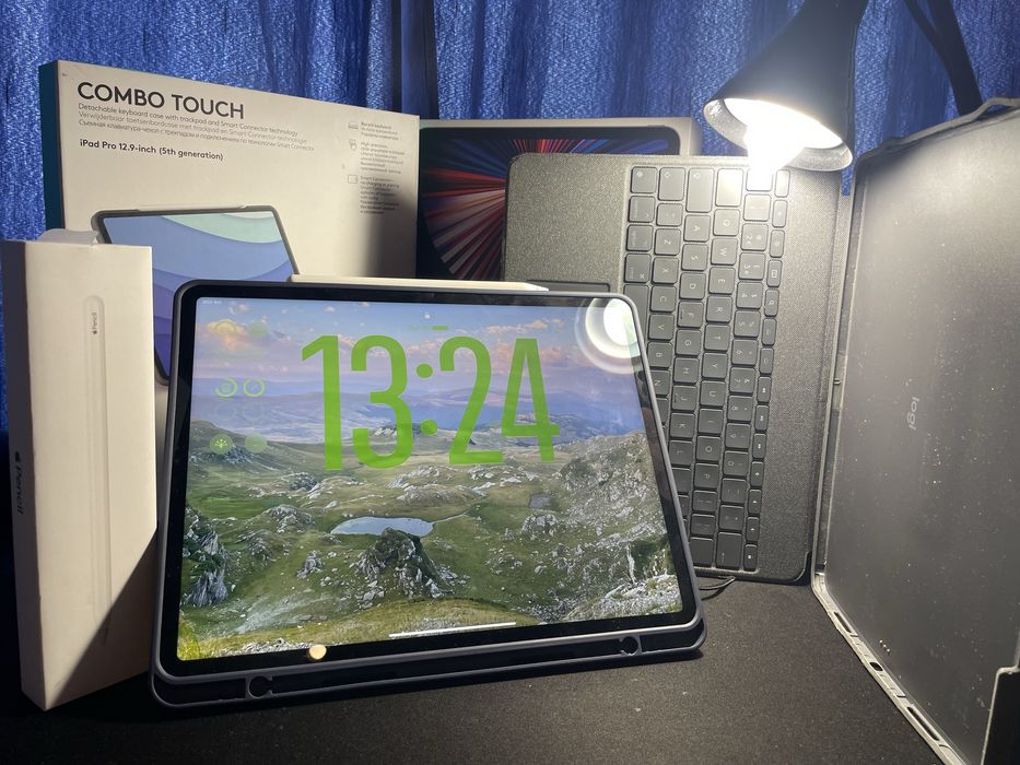 IPad Pro 12.9 inch M1 cu sim, pencil, husa silicon si Combo Touch