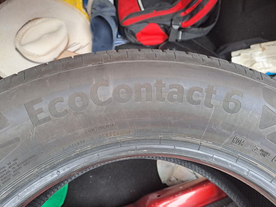 Cauciucuri de vară Continental 215/65/17 noi.