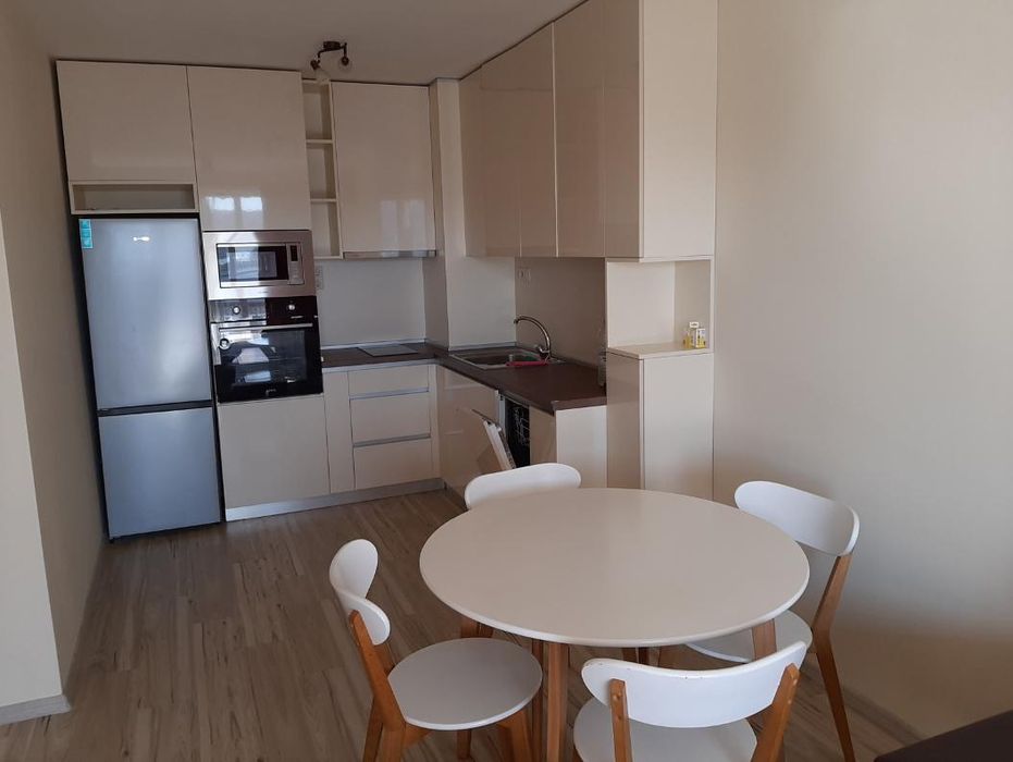 Дава се под наем Тристаен апартамент в Пловдив, Христо Смирненски - 85 кв.м за 750 € - Снимка #2