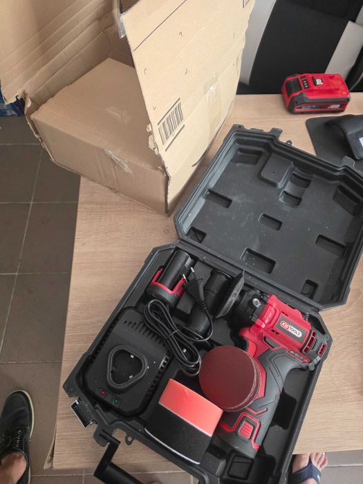 KS Tools 515.4760F Mașină de lustruit cu baterie 12V cu accesorii