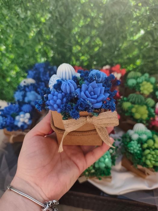 Букет с цветя от соев восък