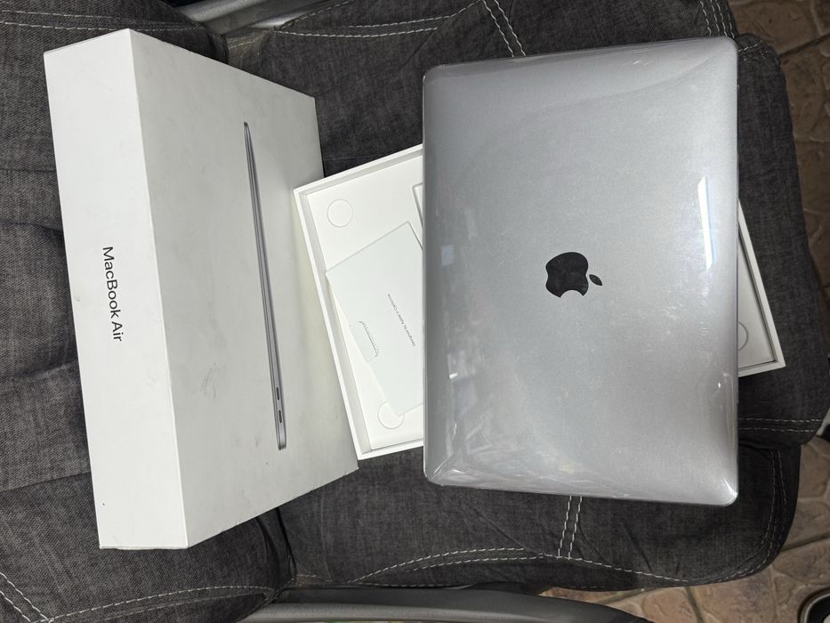 MacBook Air M1 256 gb