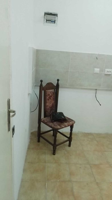 Дава се под наем Магазин в Русе, Родина 1 - 9 кв.м за 91.8 € - Снимка #4