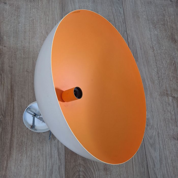 Люстра оранжевая