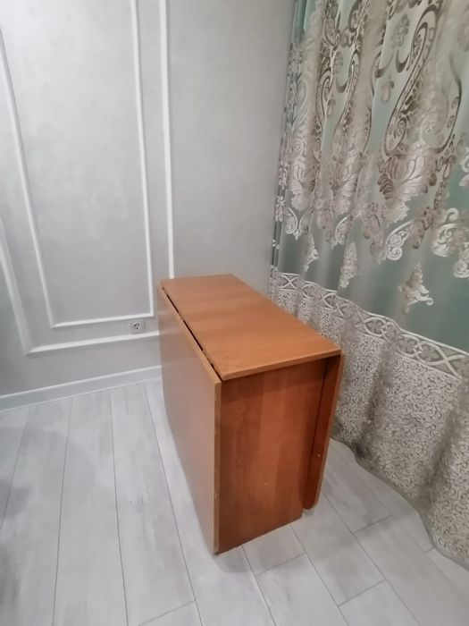 Продам стол раздвижной