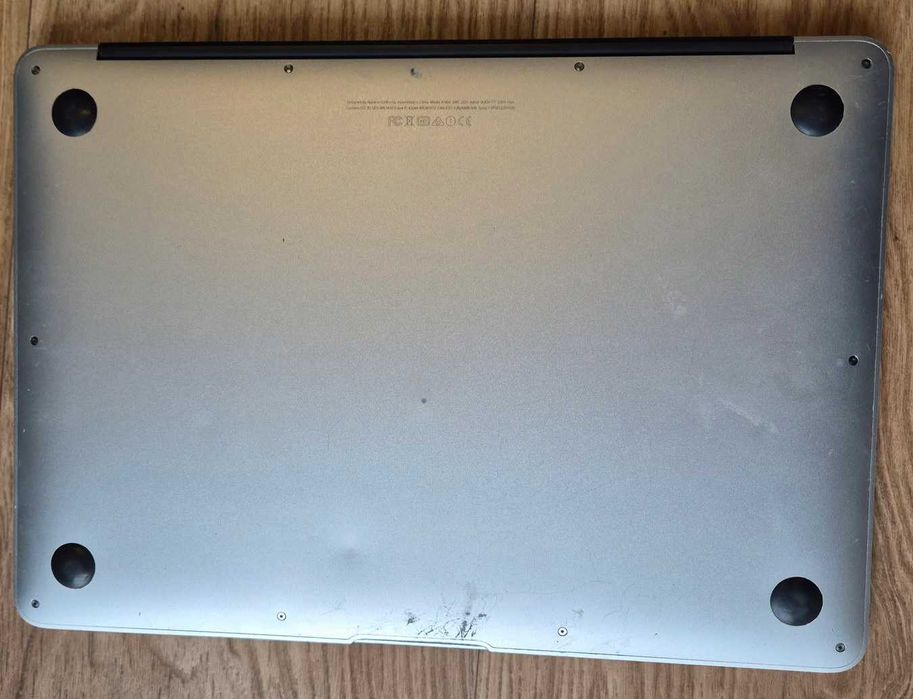 MacBook Air 13" (2015) – Модел A1466 / EMC 2925