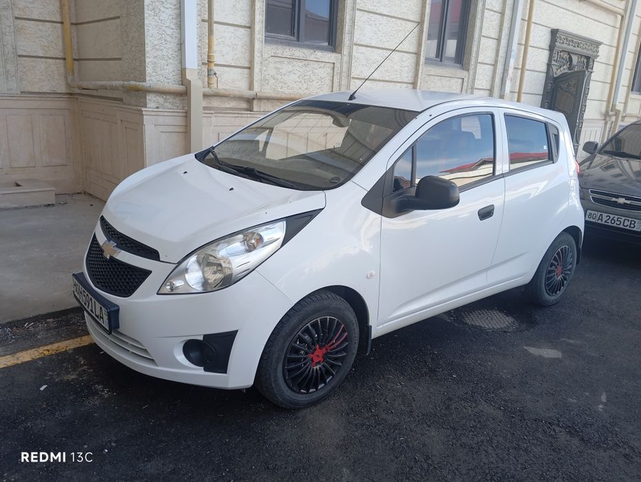 Spark sotiladi2016 kraska propek toza