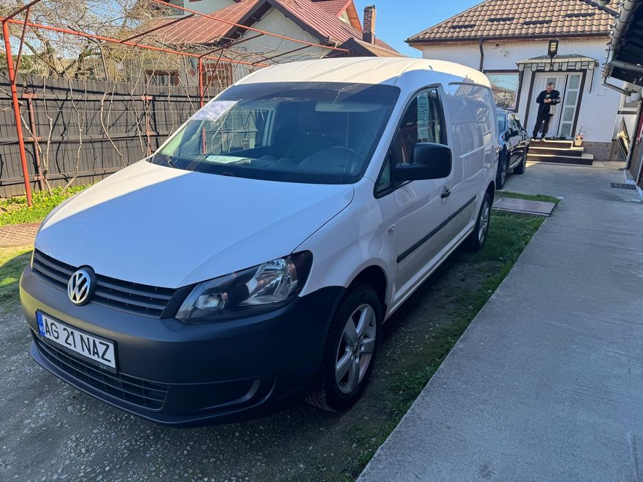 Vând Volkswagen Caddy