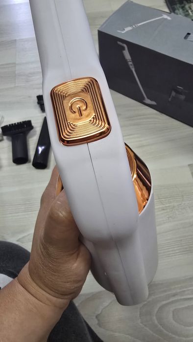 Aspirator pentru întreținere zilnica sau pentru masina