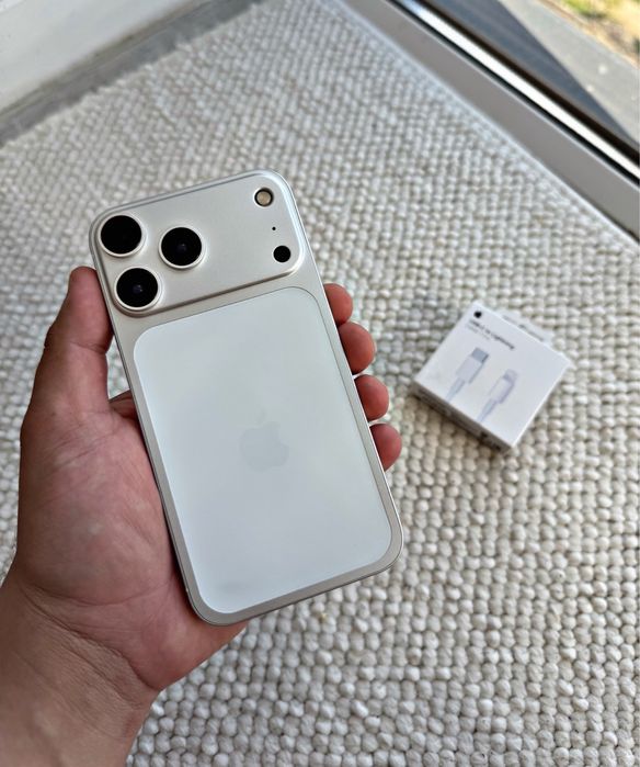  iPhone 11 в корпусе 17 PRO 