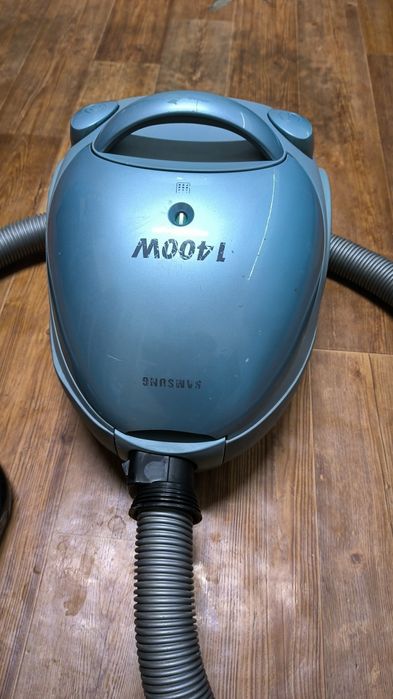 Продается Пылесос Samsung.