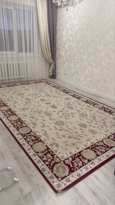Красный ковер 250/400 б/у
