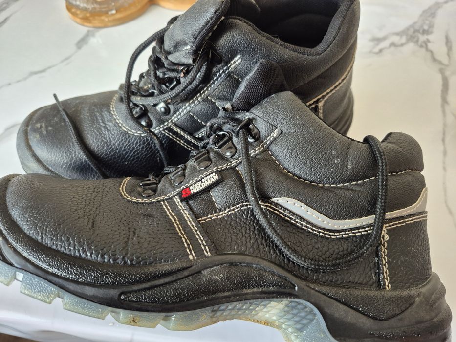 Ботинки рабочие с железом